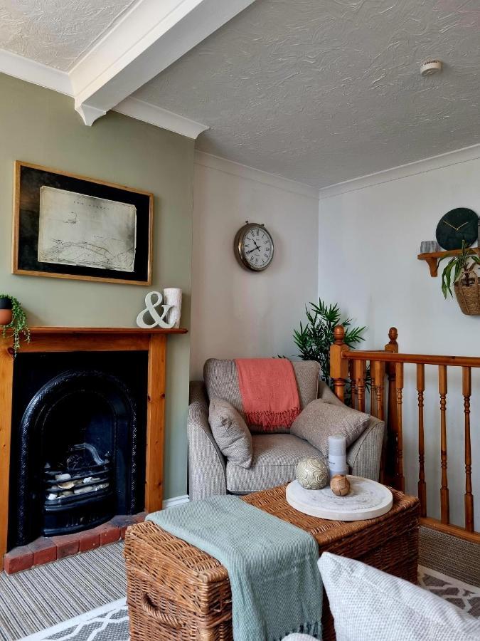 קאוז 2 Bedroom House Within Walking Distance Of Town מראה חיצוני תמונה