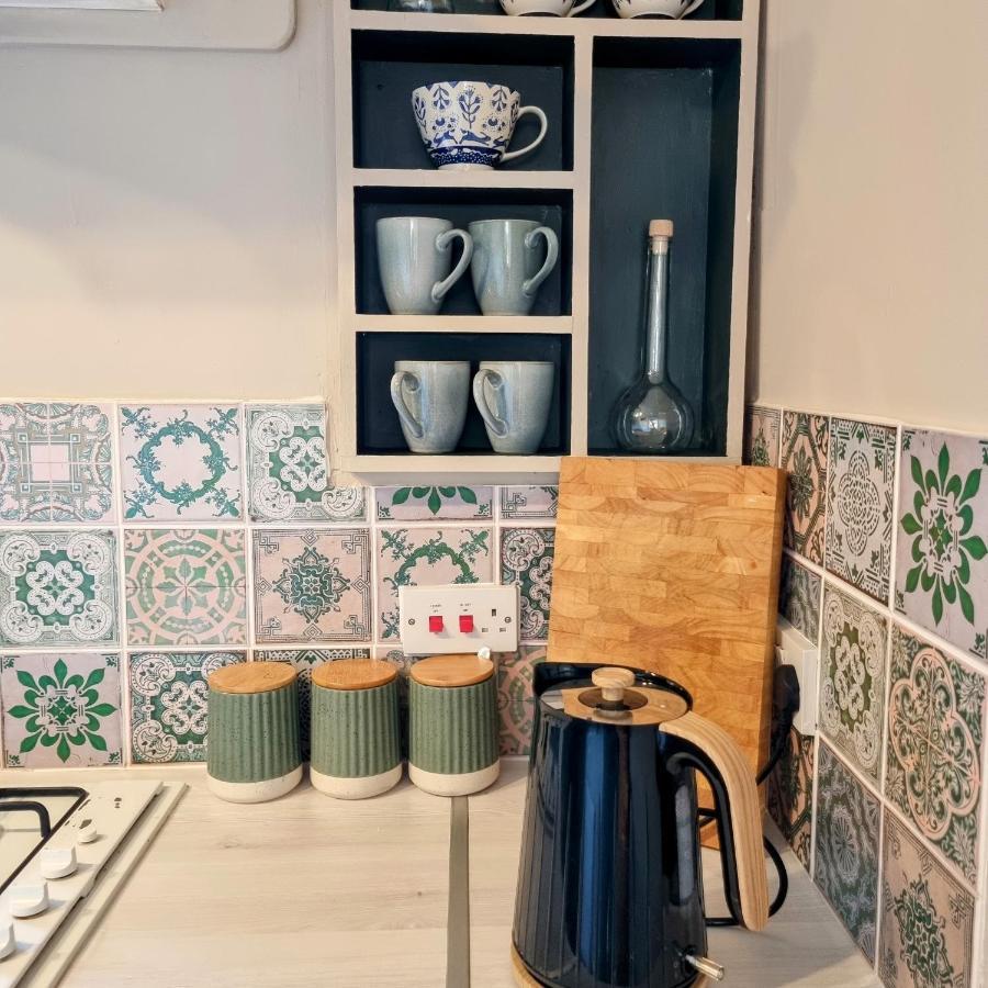 קאוז 2 Bedroom House Within Walking Distance Of Town מראה חיצוני תמונה